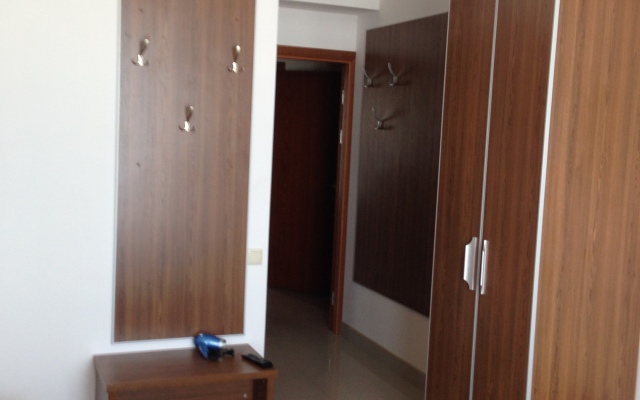 35 Meridian Mini-Hotel