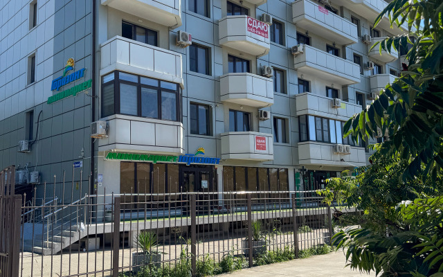 S balkonom i vidom na more Apartments