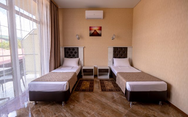 Lenivy Tyulen Guest House