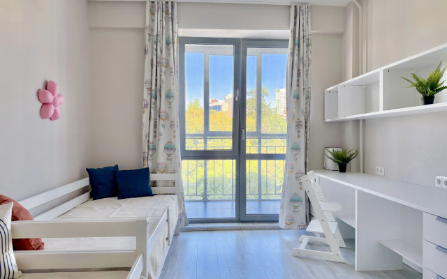 Vidovaya Evro-4ka Sunvilles V 8 Minutah Ot Kremlya Flat