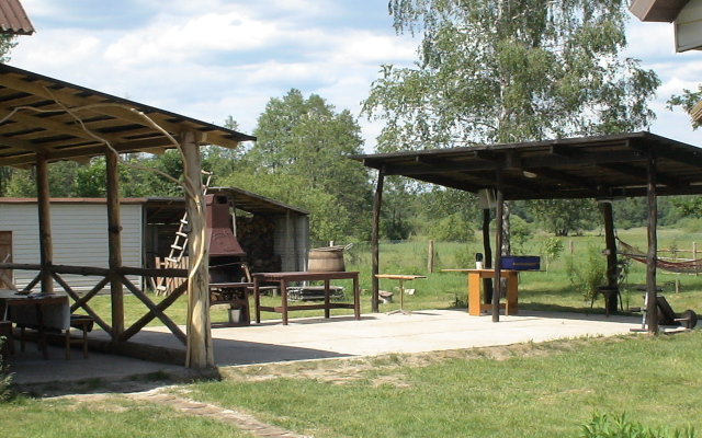 Belovezhskaya Lesnaya Skazka guest house