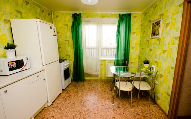 Kvartirnyij Vopros Na Artema 64 Apartments