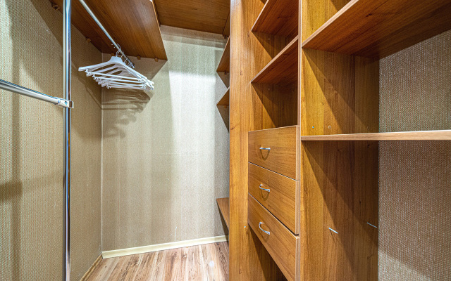 Квартира 2-х комнатная на Ильюшина около клиники Скандинавия