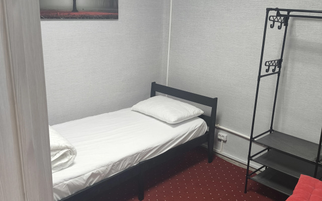 Uyut Hostel