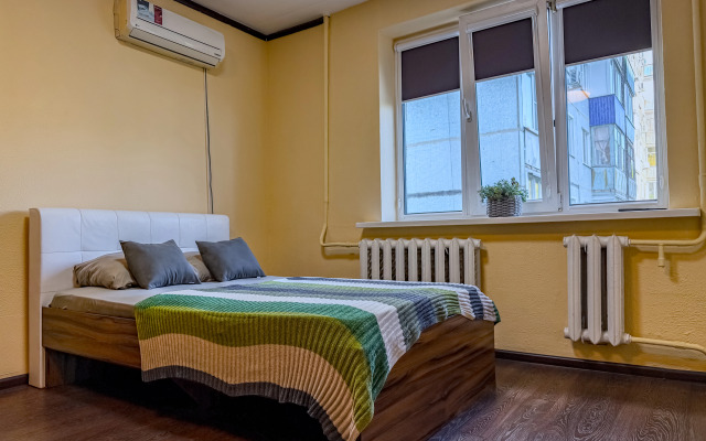 V Tsentre Goroda Flat