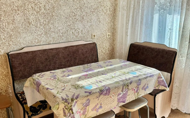 2-Komn. ul.Artyoma d.15 Apartments