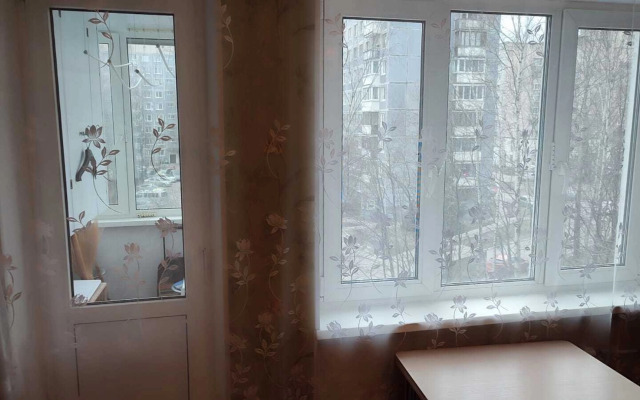 Na Prospekte Khudozhnikov 7k2 Flat