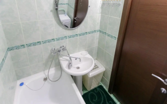 Na Vesny 7 Apartments