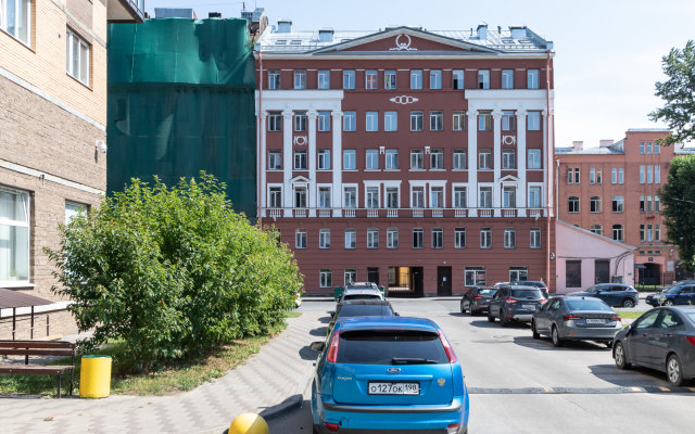 Loft na Baltiyskoy Apartments