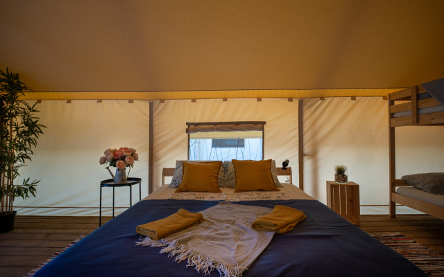 Gosti Glamping