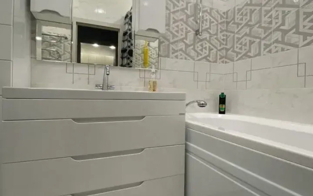 Na Surikova 24 Flat