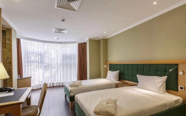 Отель LUVERDE HOTEL