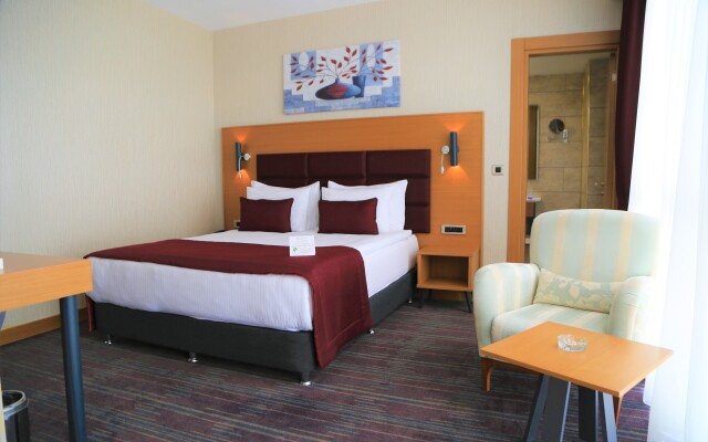 New Garden Hotel