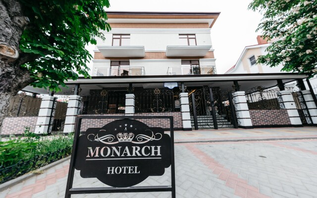 Отель Monarch