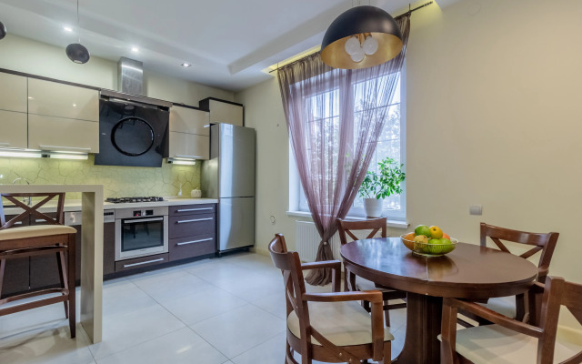 Semeyny Taunkhaus  Apartments