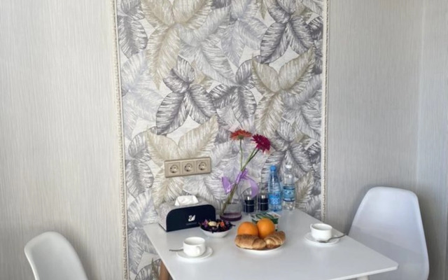 Na Prospekte 50 Let Oktyabrya 20 Flat