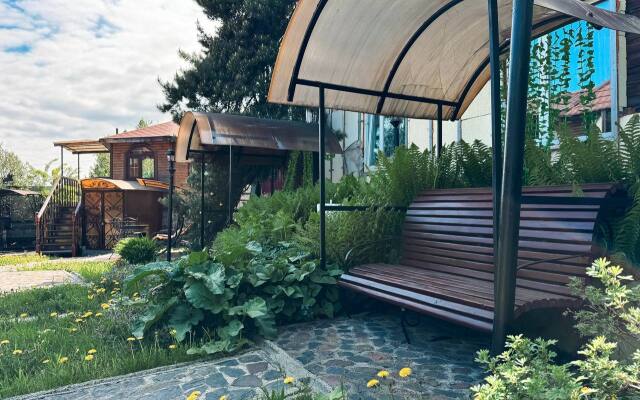 U Reki S Baney V Yelizovo Guest house