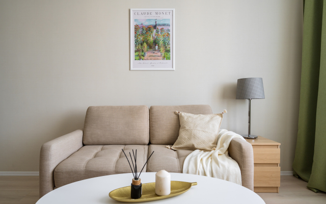 Evro-Dvuhkomnatnaya Kvartira U Moskovskogo Vokzala Apartments