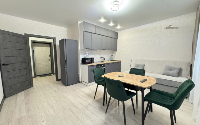 V Tsentre Goroda A2 Apart Flat
