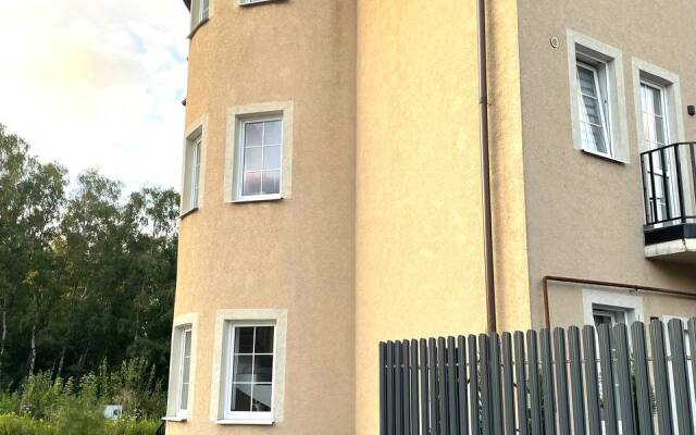 Частный дом Apartburo Grey House