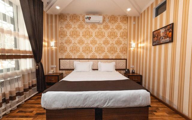 Asmald Palace Hotel