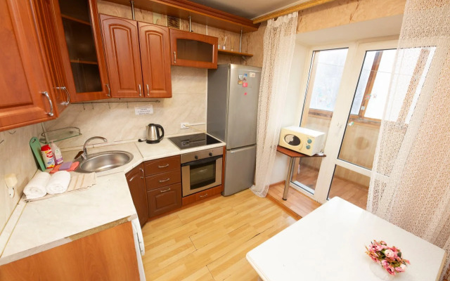 Квартира 2 комнатная квартира улица Республики 92