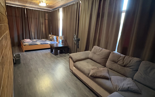 Отель Лукино