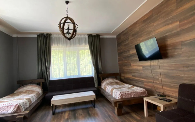 Частный дом с видом на санаторий