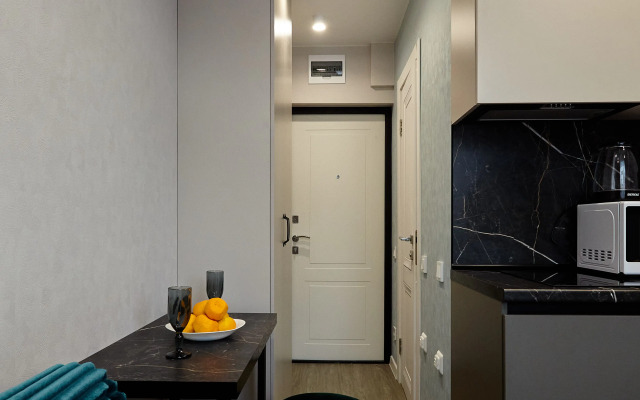 V Zhk Rezident s Balkonom Apartment