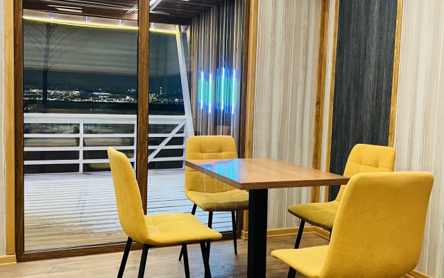 Terrasa Nizhniy Bungalow