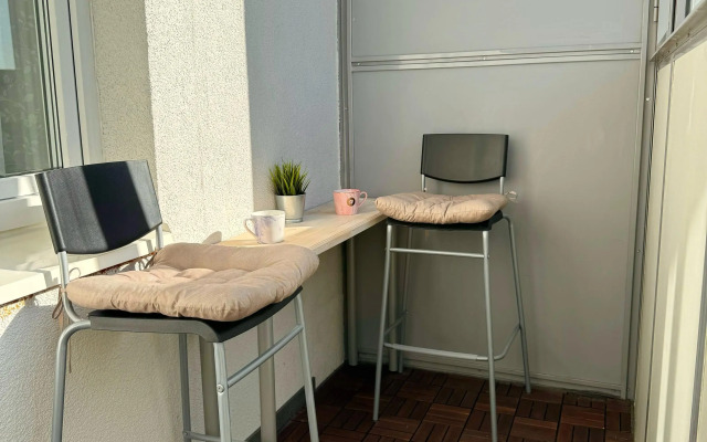 Belogo Lva Flat