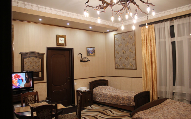 U Druzej Guest House