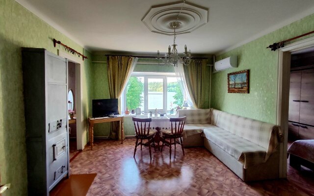 Апартаменты Первая Линия с Видом на Волгу