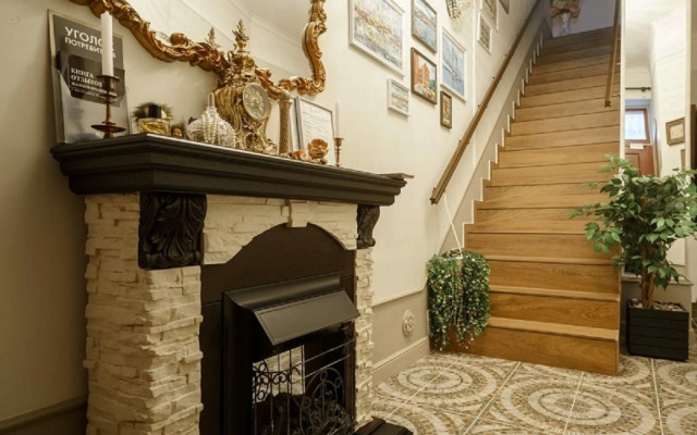 Отель Кристал