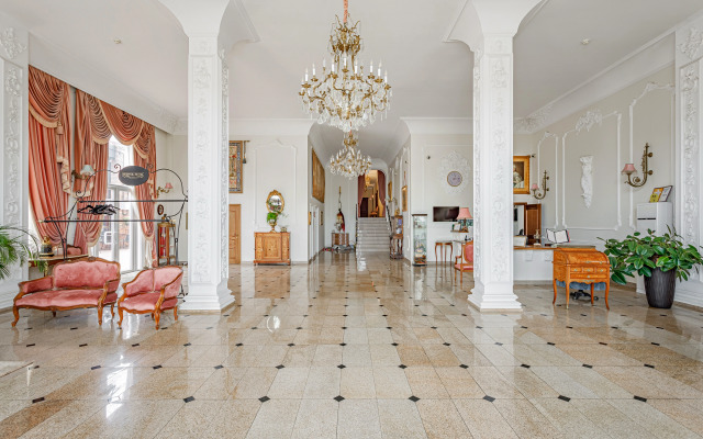 Bristol Hotel