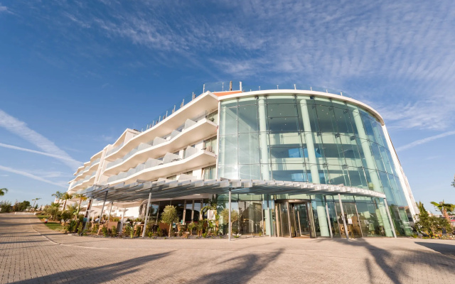 Отель Castelo Suites
