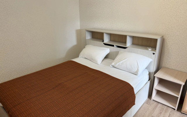 Гостевой дом 144 Тельмана 60