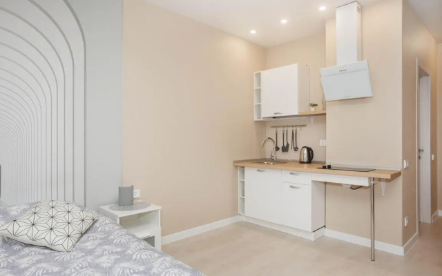 Etazhidejli na 18 etazhe vozle ZhD Apartment