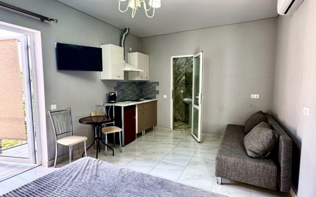 Studiya Na Sukhumskoy Flat