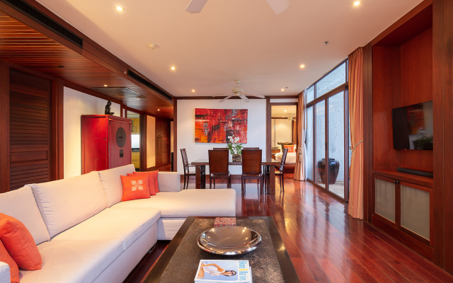 Waterfront in Royal Marina Apartments	