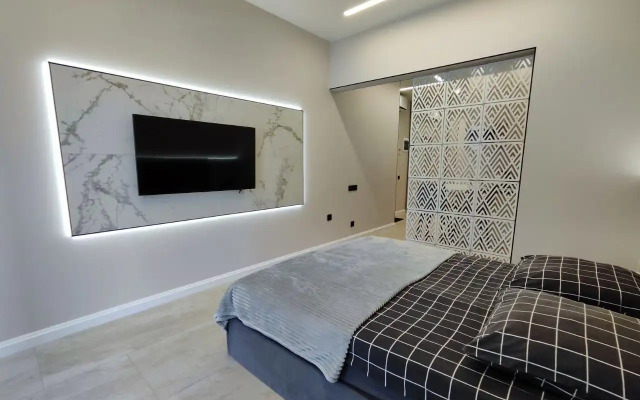 Sovremennye S Lodzhiey Apartments