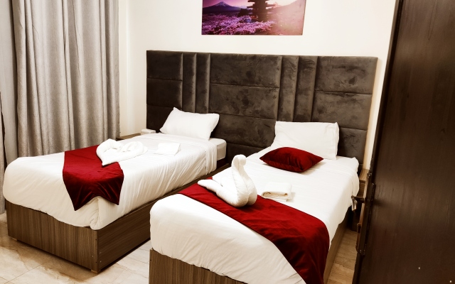 Golden Hotel