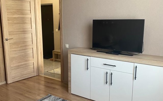 Svoy Lux Flat