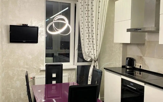 Квартира Двухкомнатная квартира ст. м Грушевка