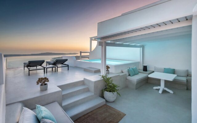 Aqua Luxury Suites Apart-hotel