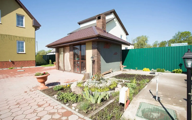 Na Poberezhye Private house