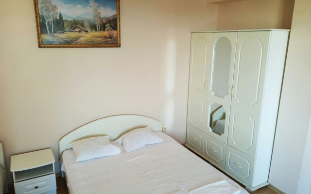 Uyut na Dekabristov Guest House