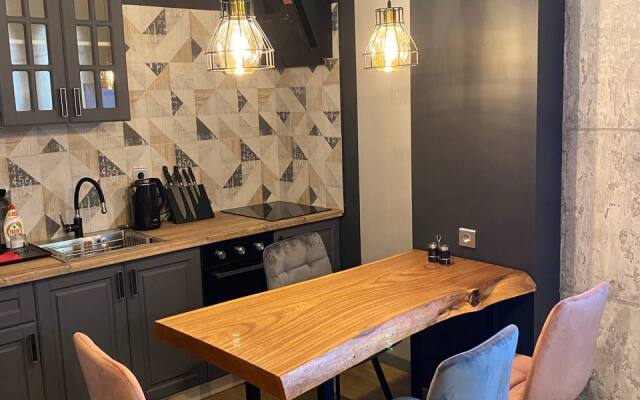 Apartment Three Styles near Tsvetnik