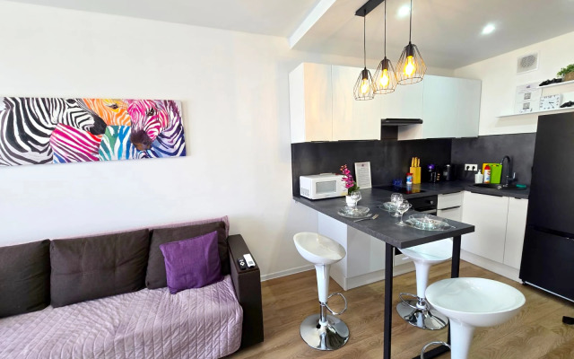 Yevrodvushka Deluxeapart ilyinskie Luga Apartments