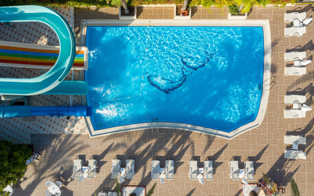 Aydinbey Famous Resort - Ultra All Inclusive